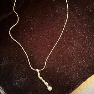 Delicate silver tone Drop Pendant Necklace